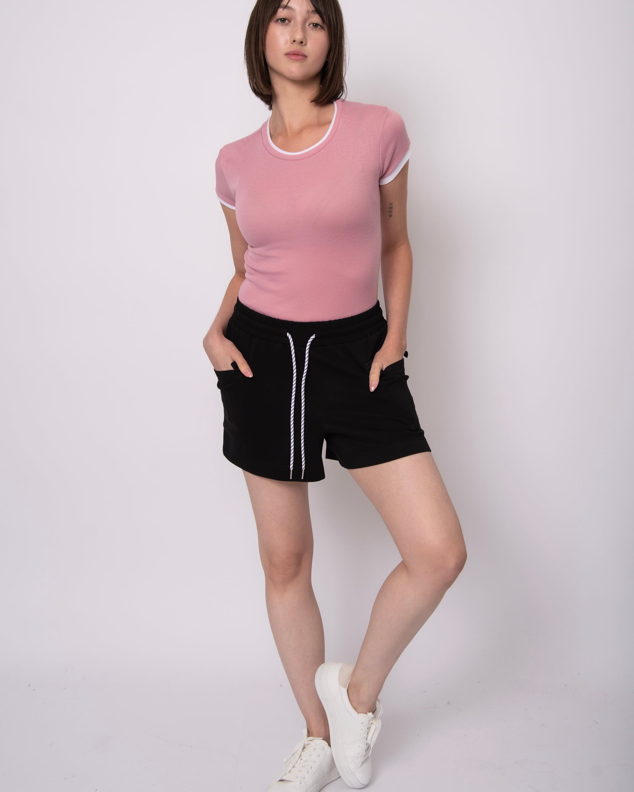 DARCIA SOFT KNIT PULL ON SHORTS - BLACK