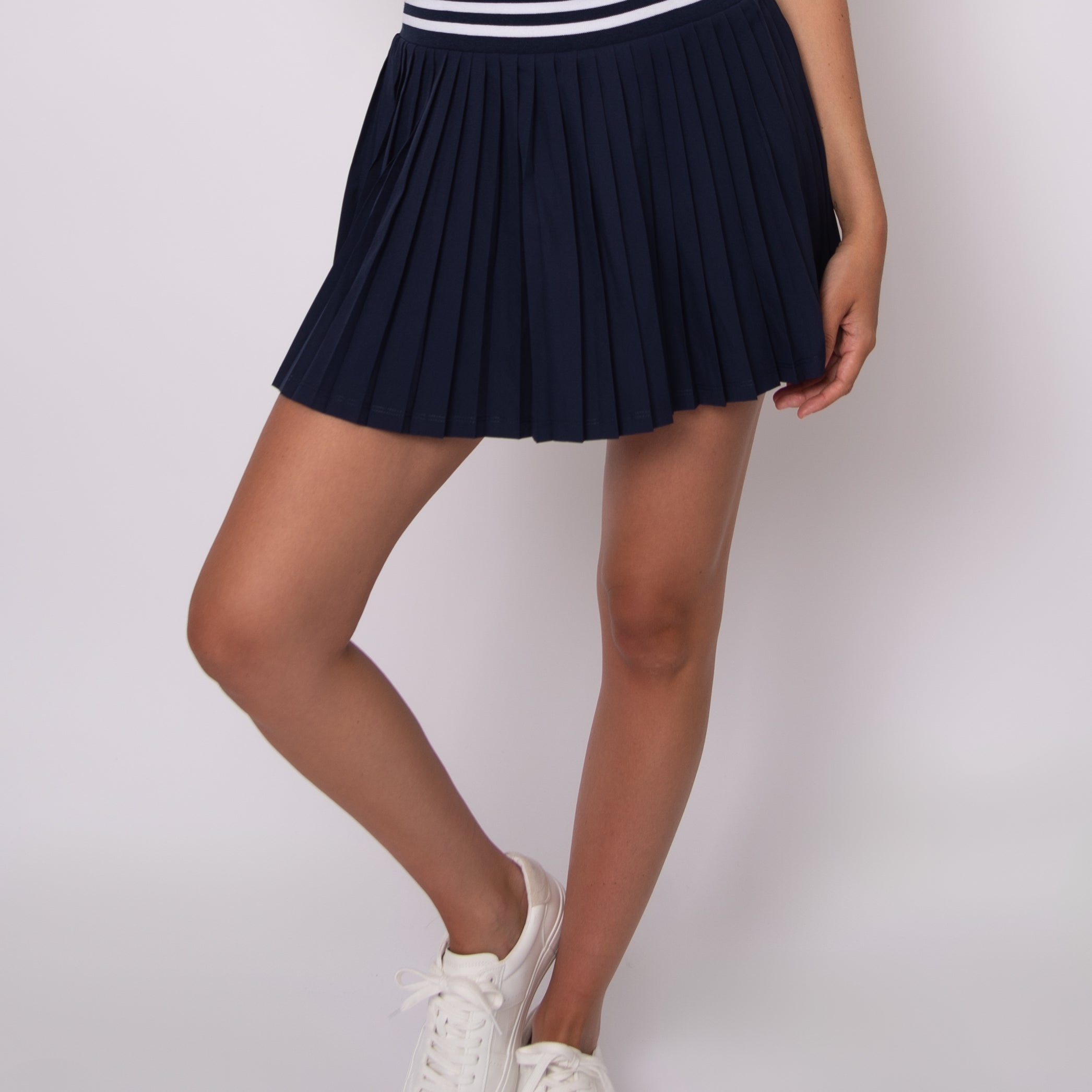 YURA PLEATED SKIRT - NAVY BLUE