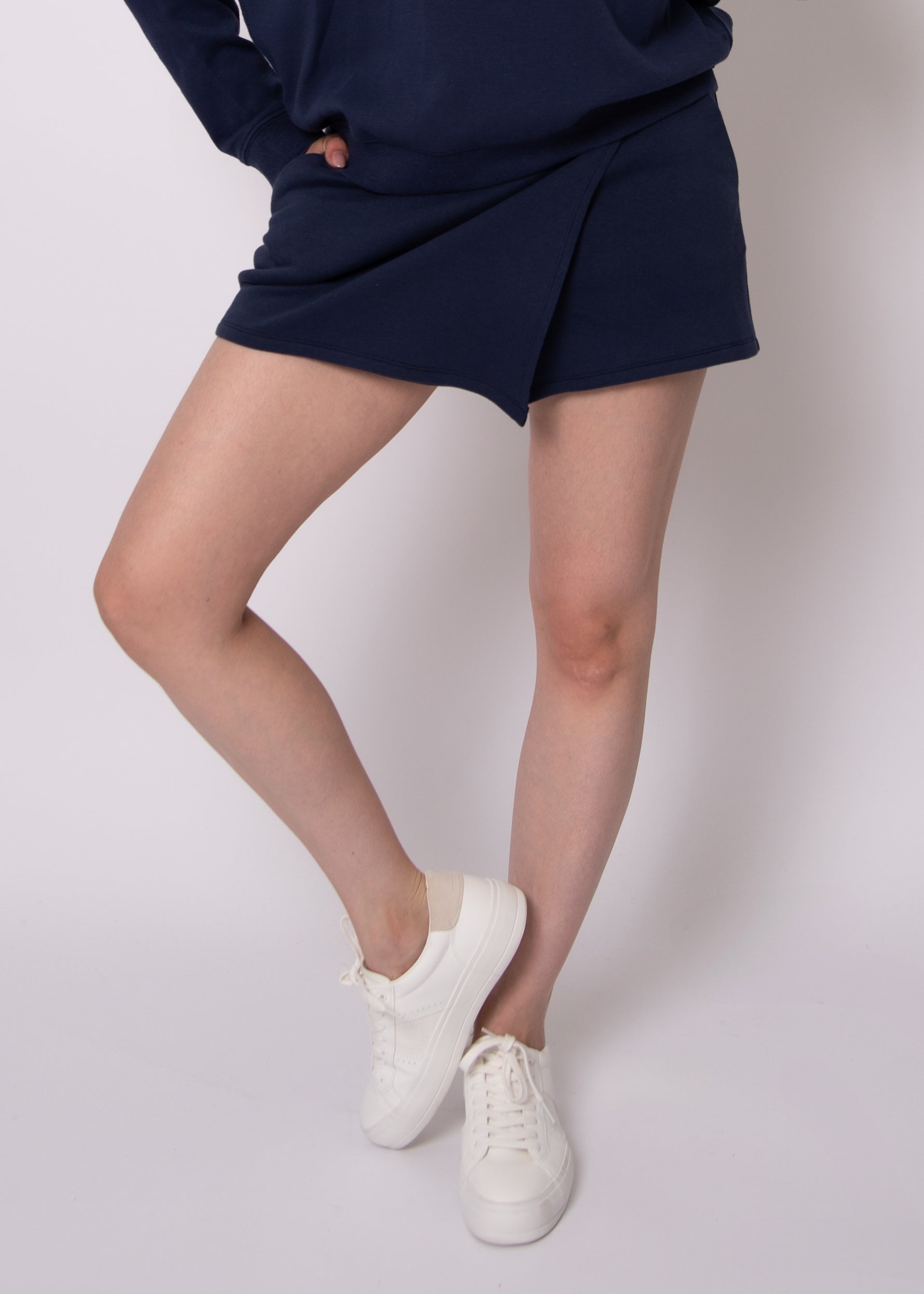 STARRY SOFT KNIT SKORT - NAVY BLUE