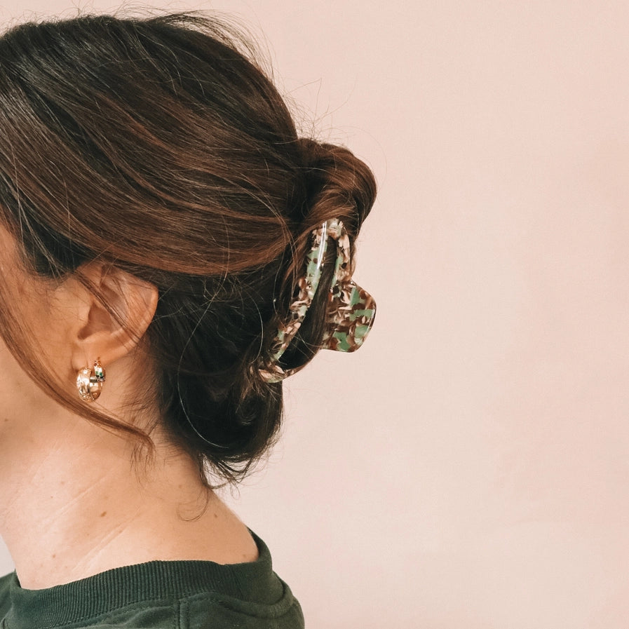 THE LYDIA CLAW CLIP - SAGE MULTI