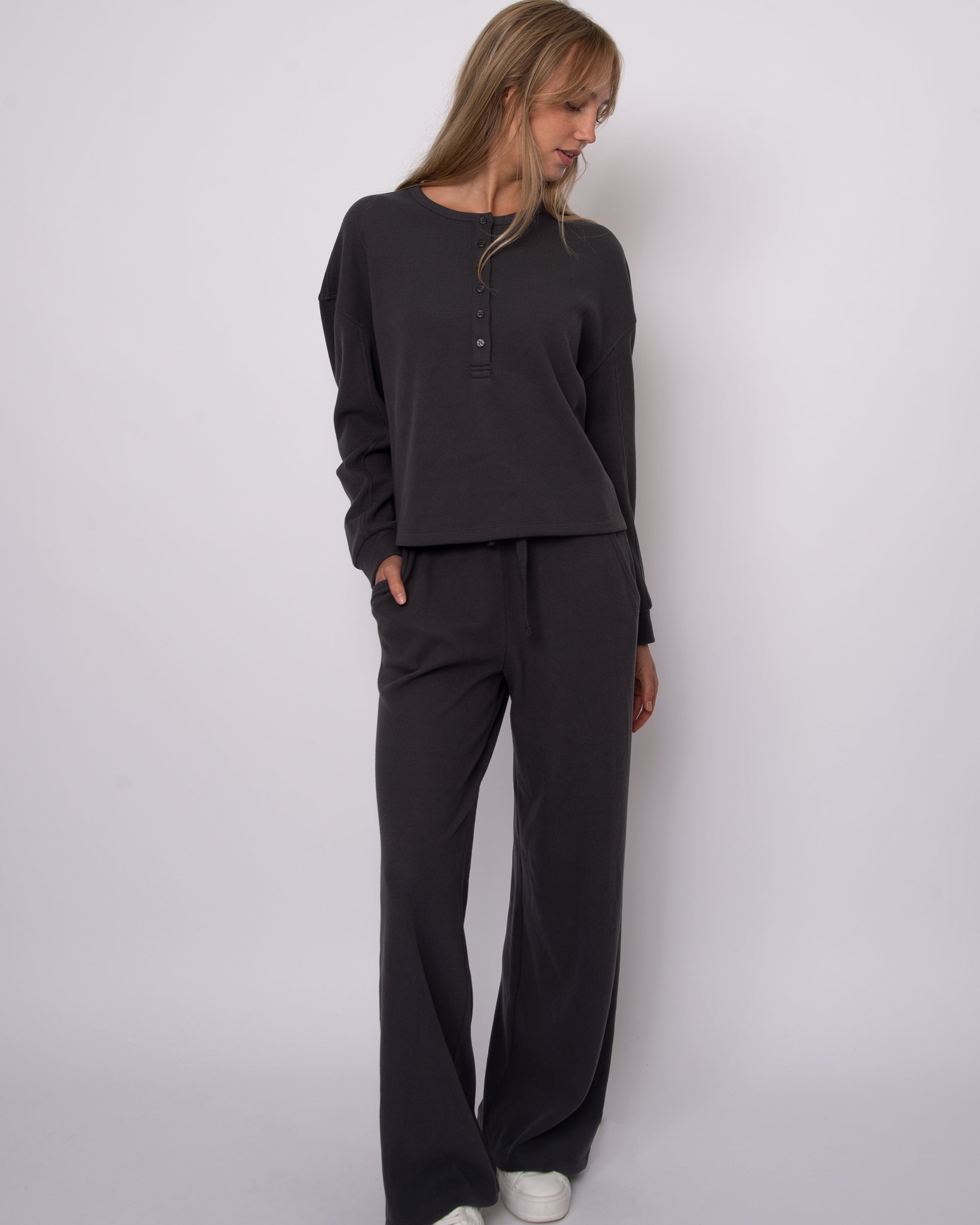 PHILO COZY WAFFLE DRAWSTRING PULL ON WIDE LEG PANT - COAL