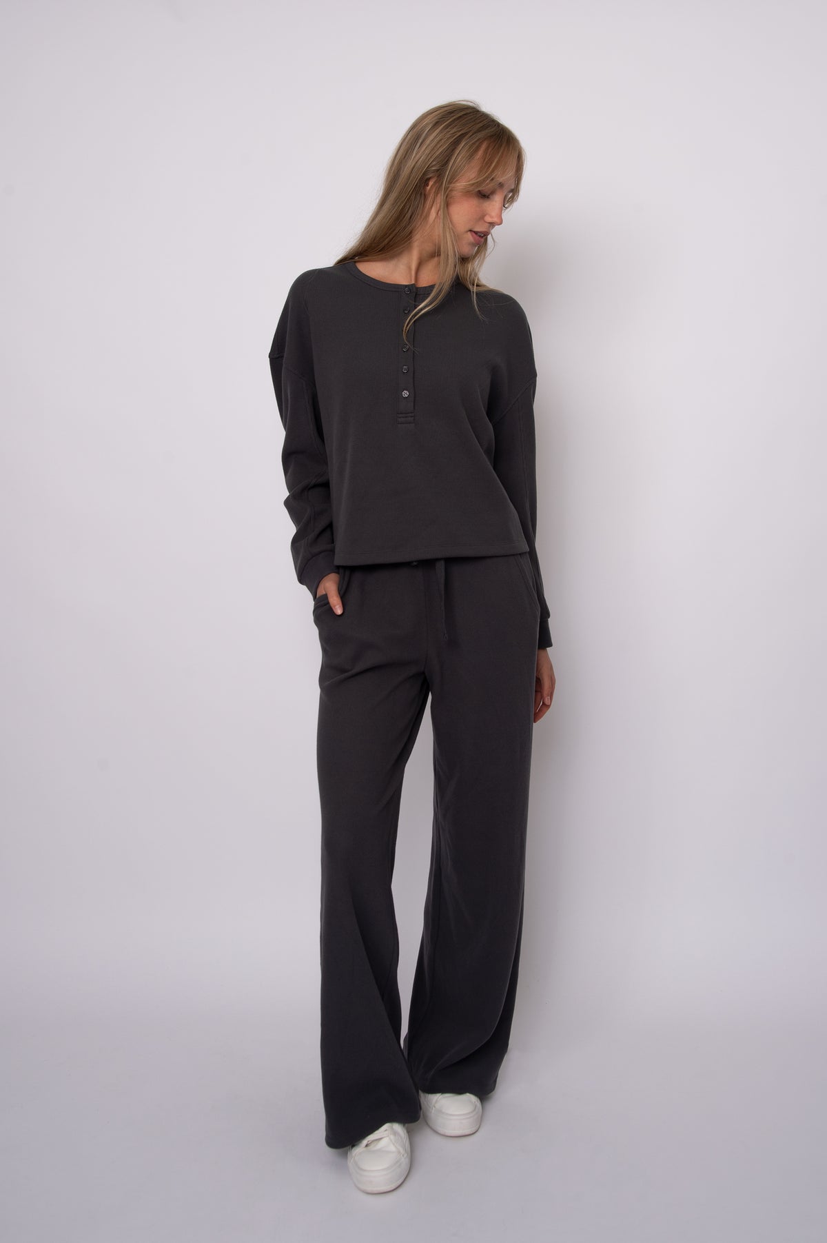 PHILO COZY WAFFLE DRAWSTRING PULL ON WIDE LEG PANT - COAL