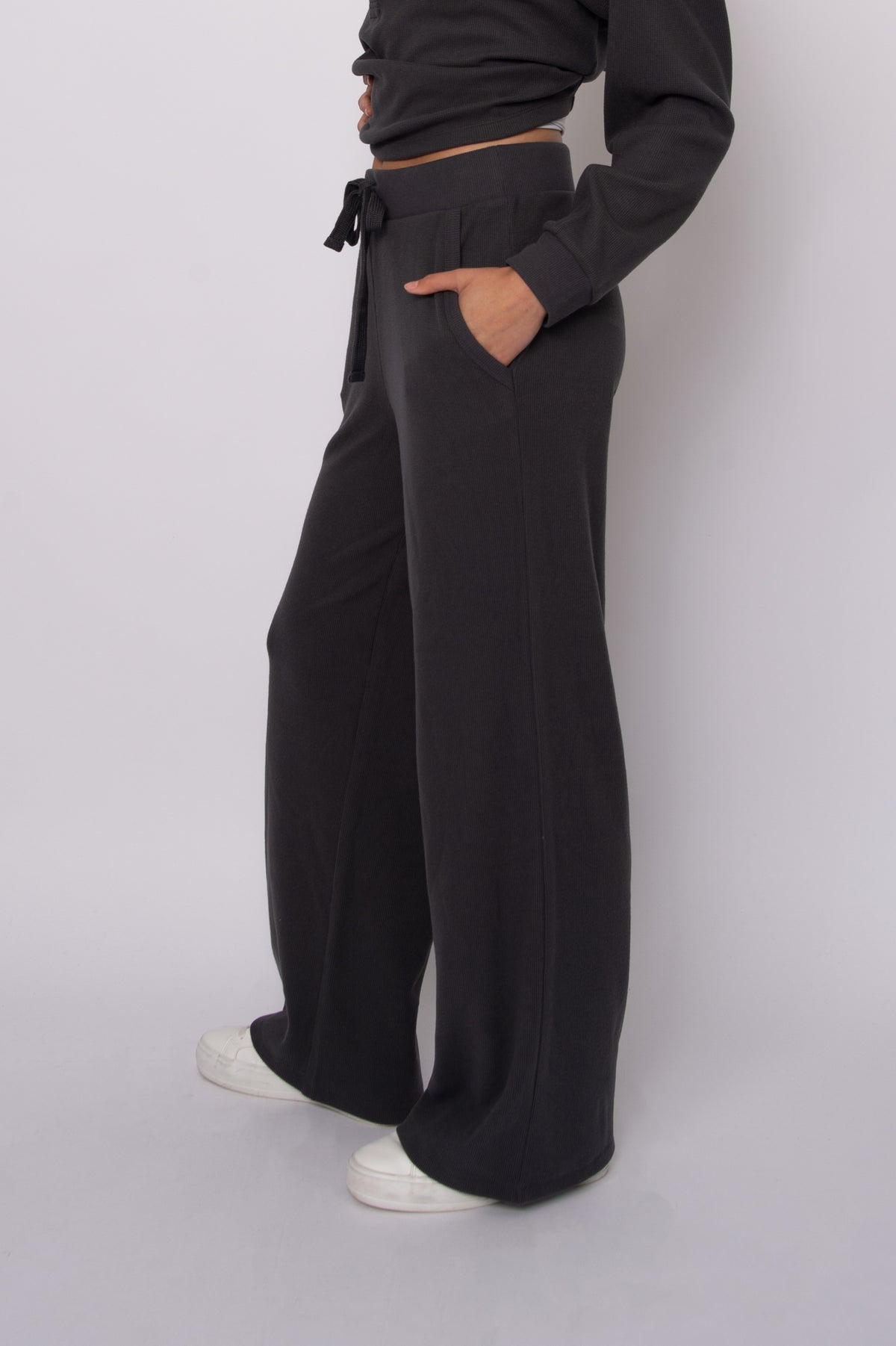 PHILO COZY WAFFLE DRAWSTRING PULL ON WIDE LEG PANT - COAL