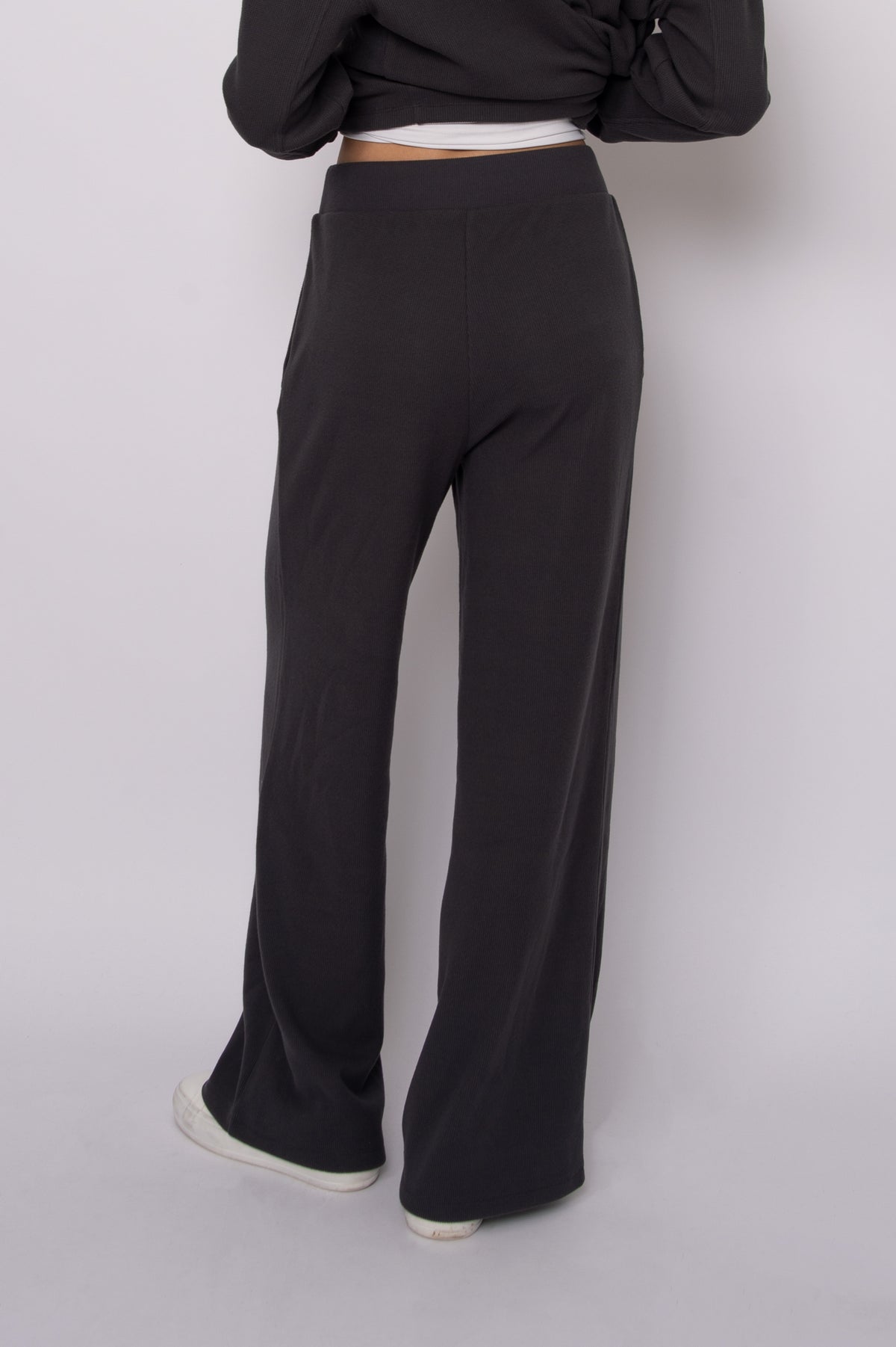 PHILO COZY WAFFLE DRAWSTRING PULL ON WIDE LEG PANT - COAL