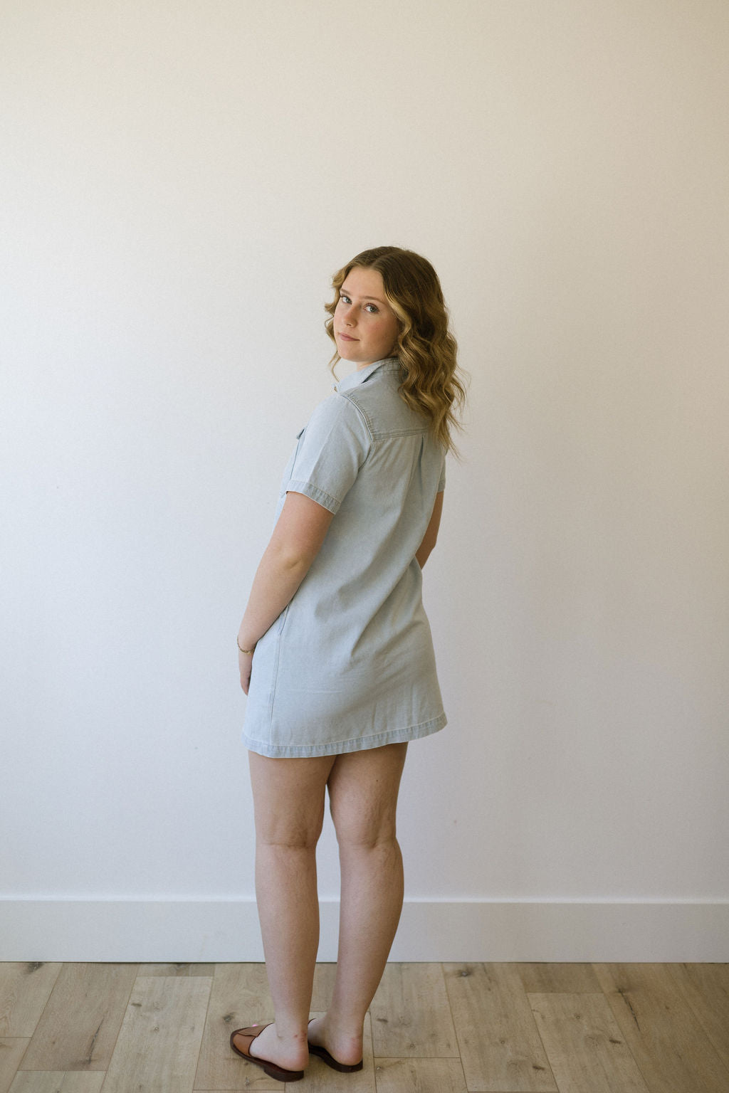 VELVET HEART MANDI SHORT SLEEVE DENIM DRESS - LIGHT DENIM