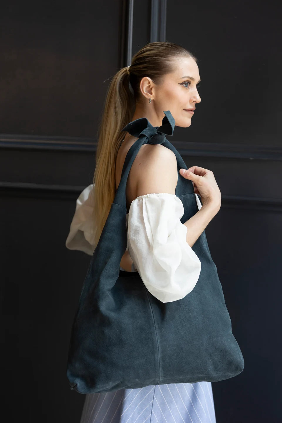 RISA KNOT TOTE BAG - MOONLIT BLUE SUEDE