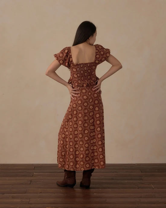 RYLEE + CRU TEEN MIDI SKIRT - BRICK DAISIES