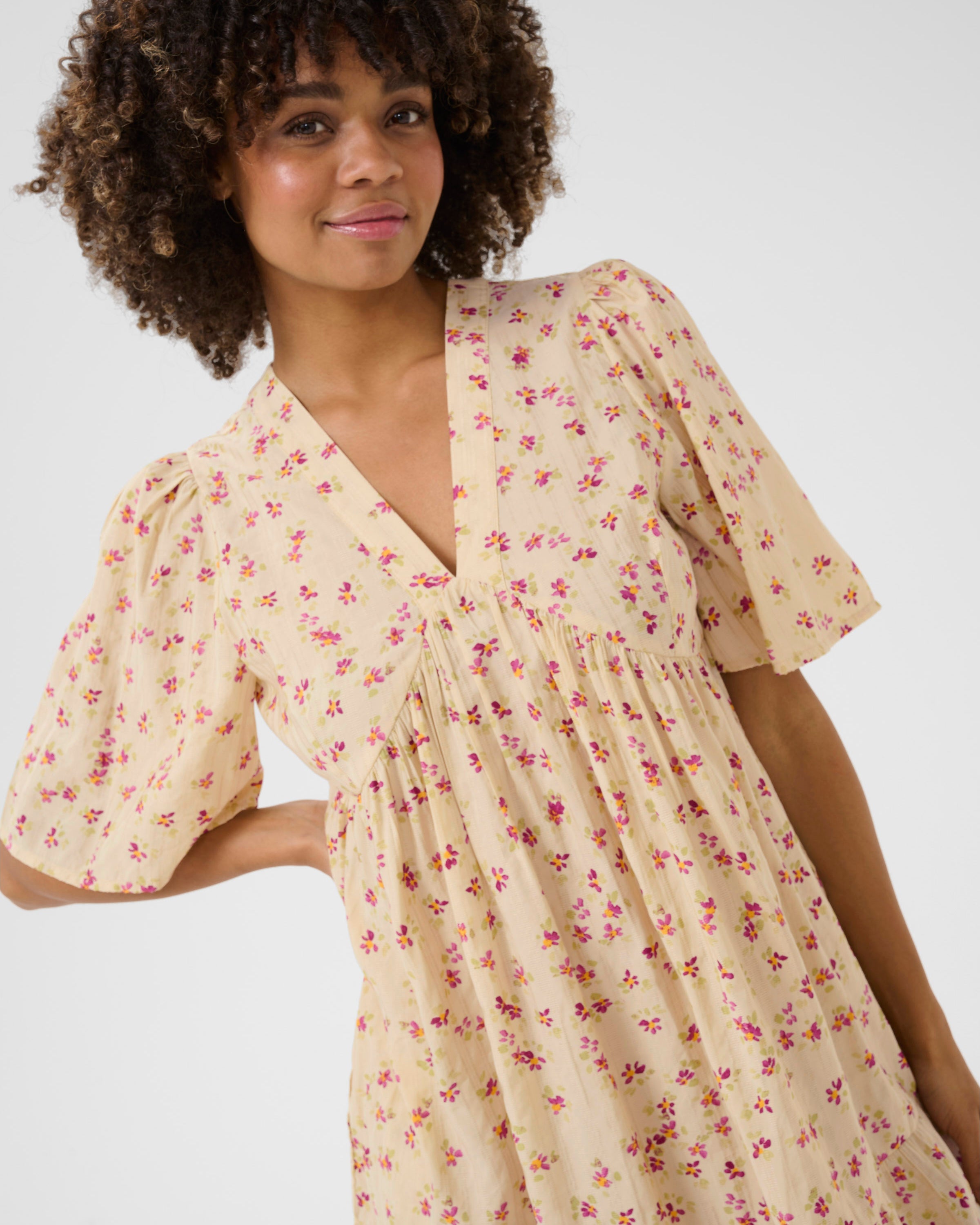 CULTURE PUGLIA PRINTED DRESS - OFF WHITE / ROSE FLORAL