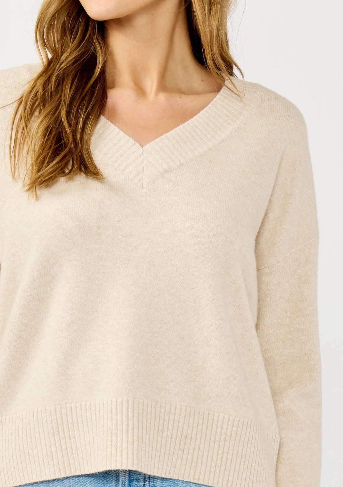 LOVESTITCH MITCHELL V NECK SWEATER - HEATHER PETAL