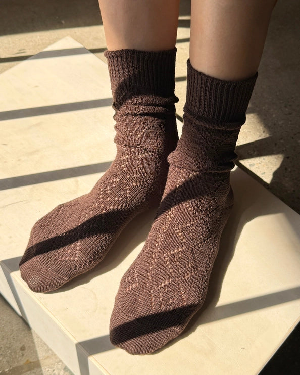 LE BON SHOPPE MODAL EYELET SOCKS - BROWN