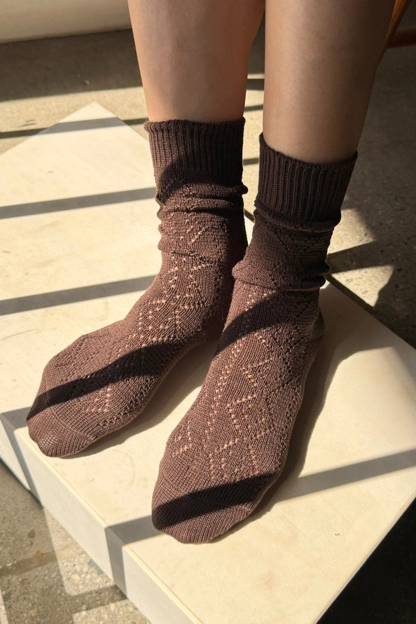 LE BON SHOPPE MODAL EYELET SOCKS - BROWN