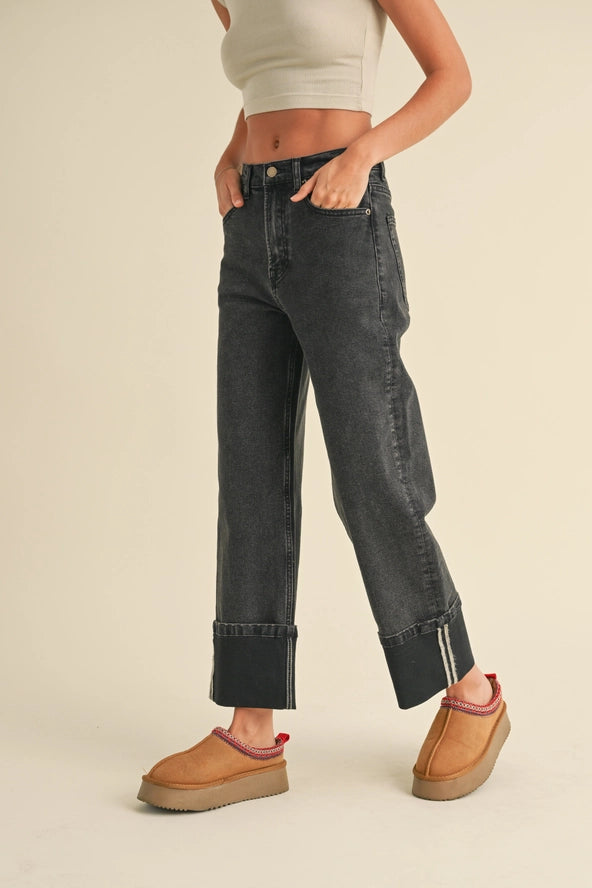 CUFFED BORROM PANTS - BLACK WASH - LAST SIZE S