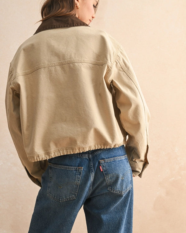 THE CROPPED UTILITY JACKET - BEIGE