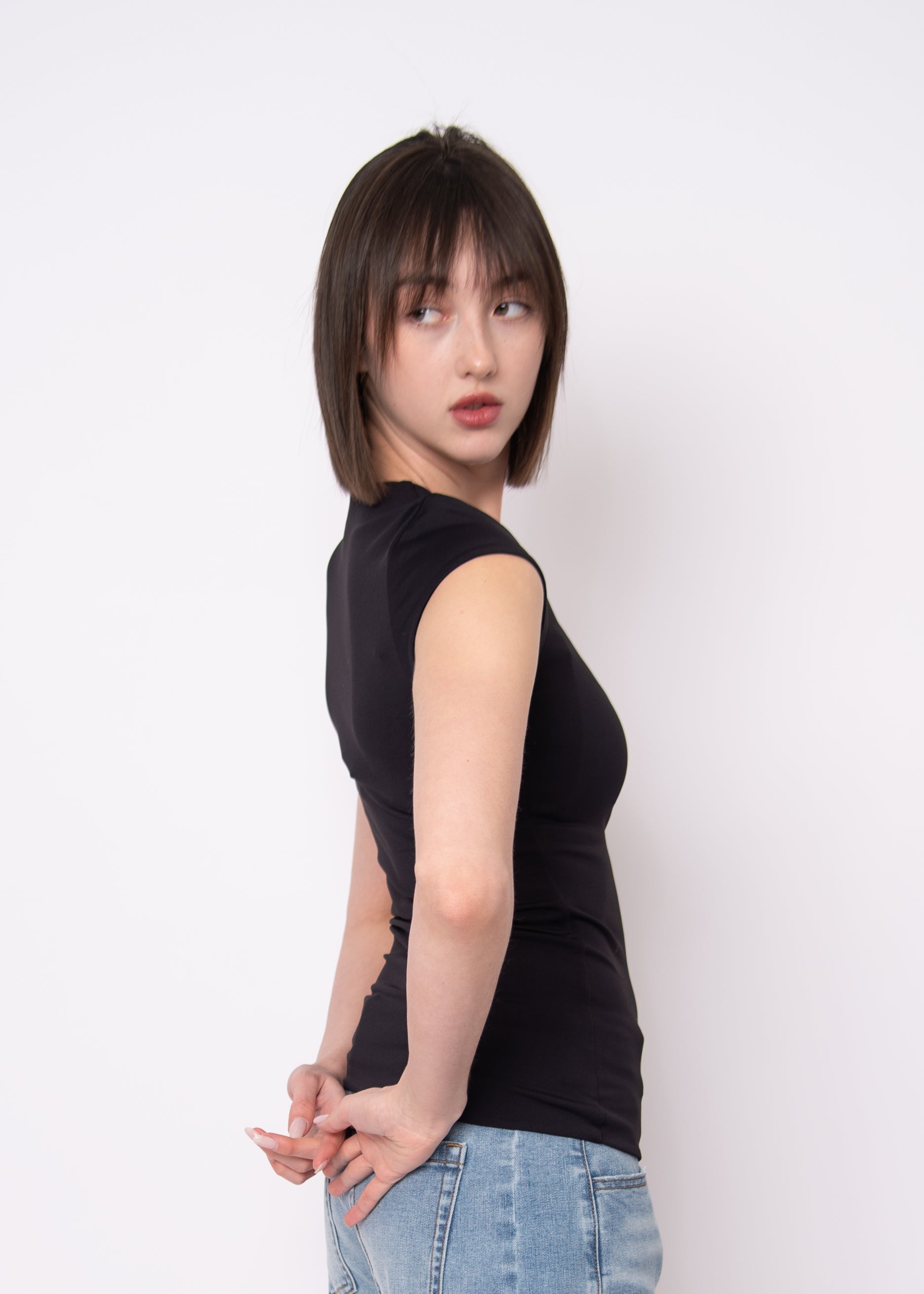 TIARA CAP SLEEVE TOP - BLACK