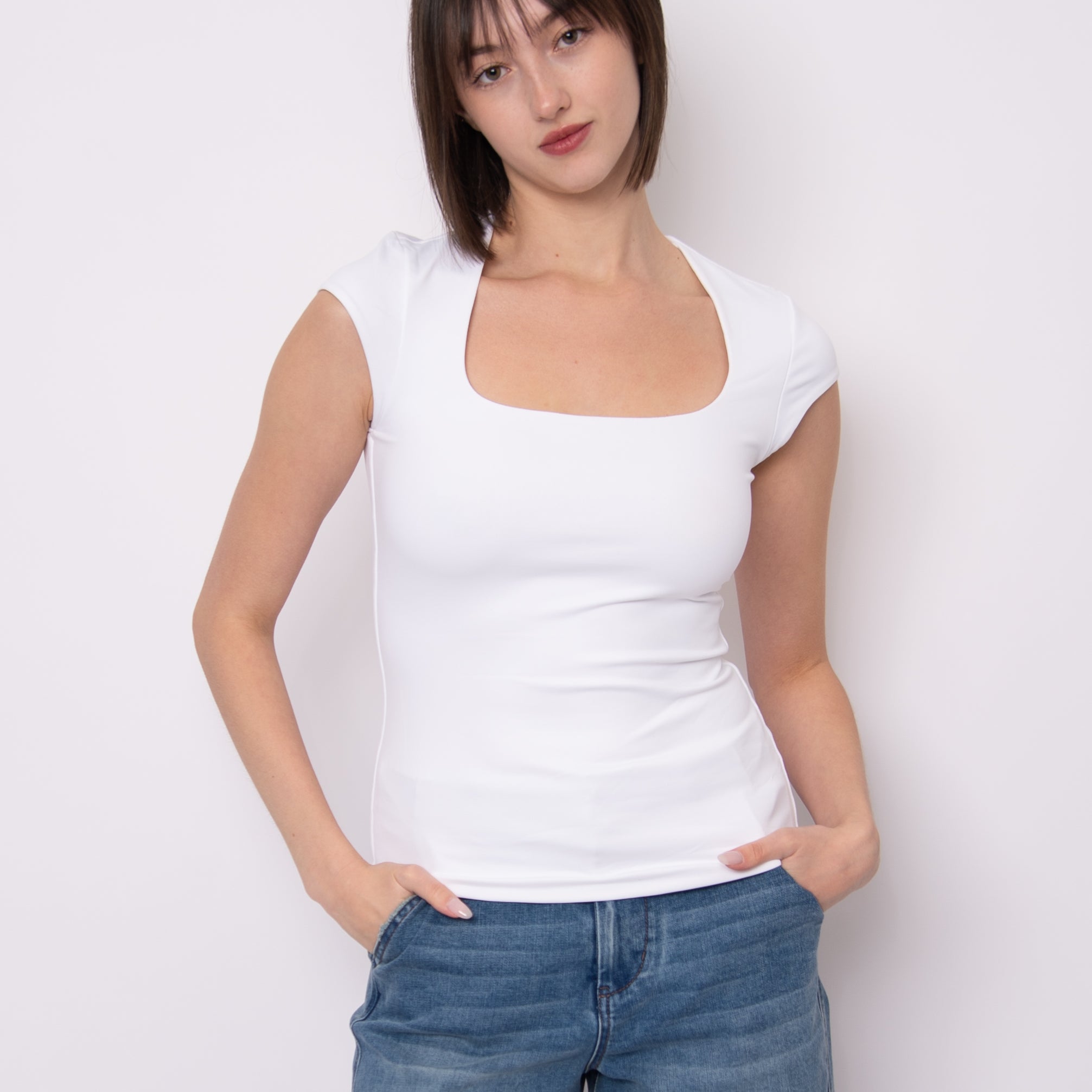TIARA CAP SLEEVE TOP - WHITE