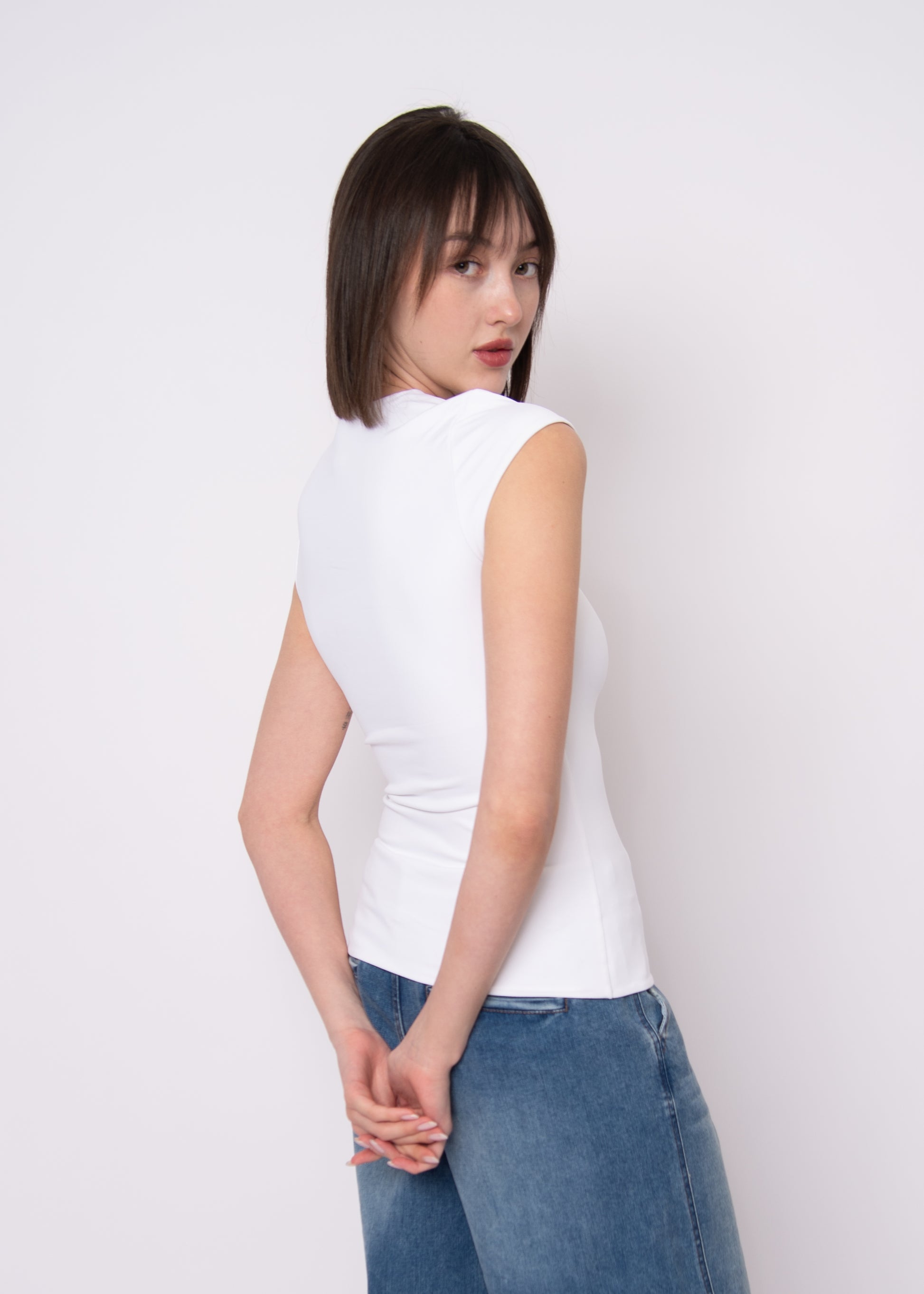 TIARA CAP SLEEVE TOP - WHITE