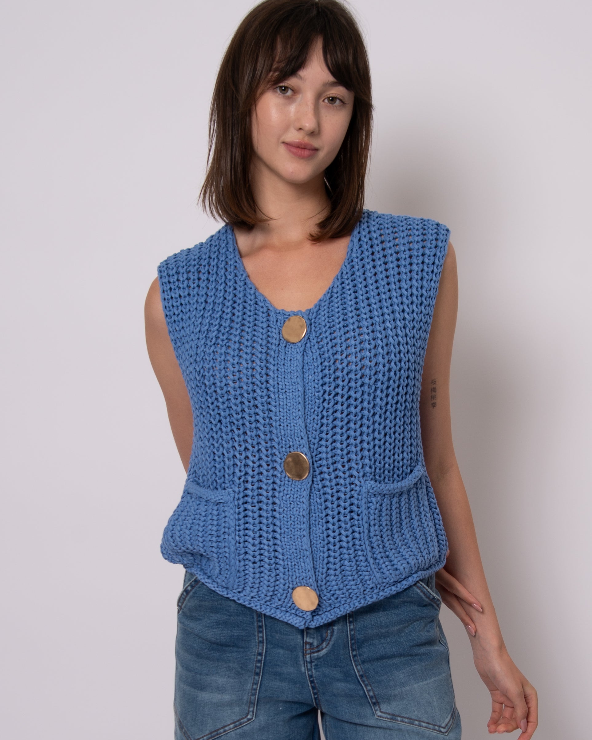 BENEDETTE CREW NECK VEST - CORNFLOWER BLUE