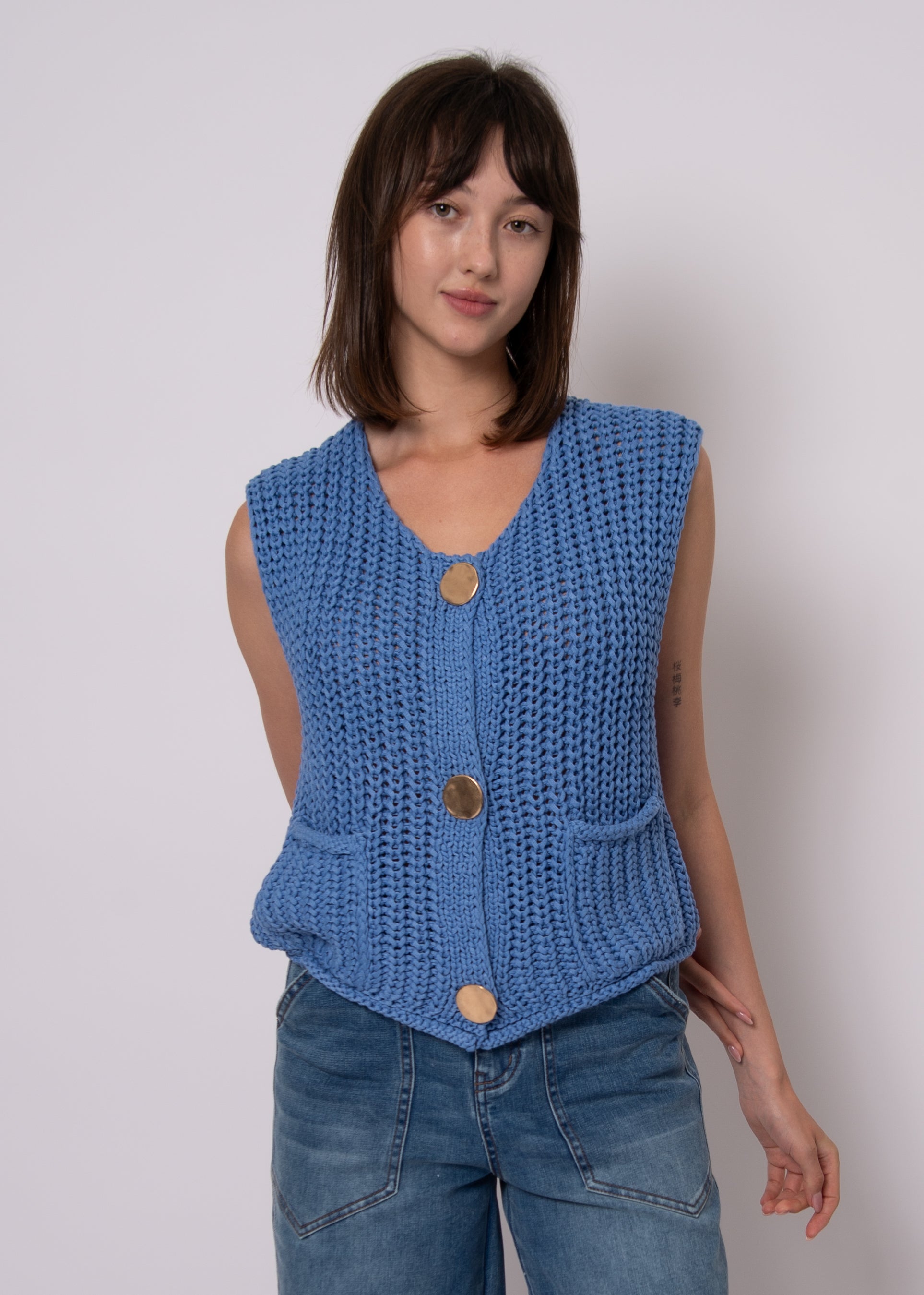 BENEDETTE CREW NECK VEST - CORNFLOWER BLUE