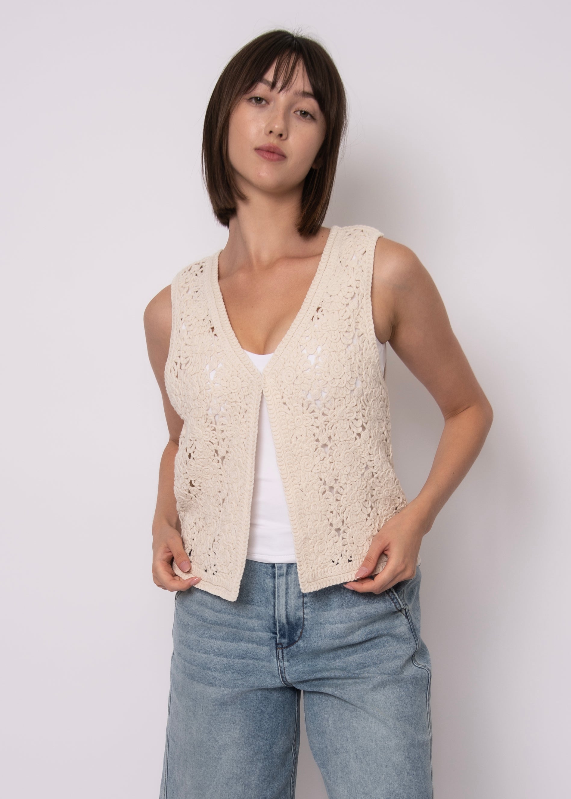 SLOANE SLEEVELESS V-NECK CARDIGAN - BONE