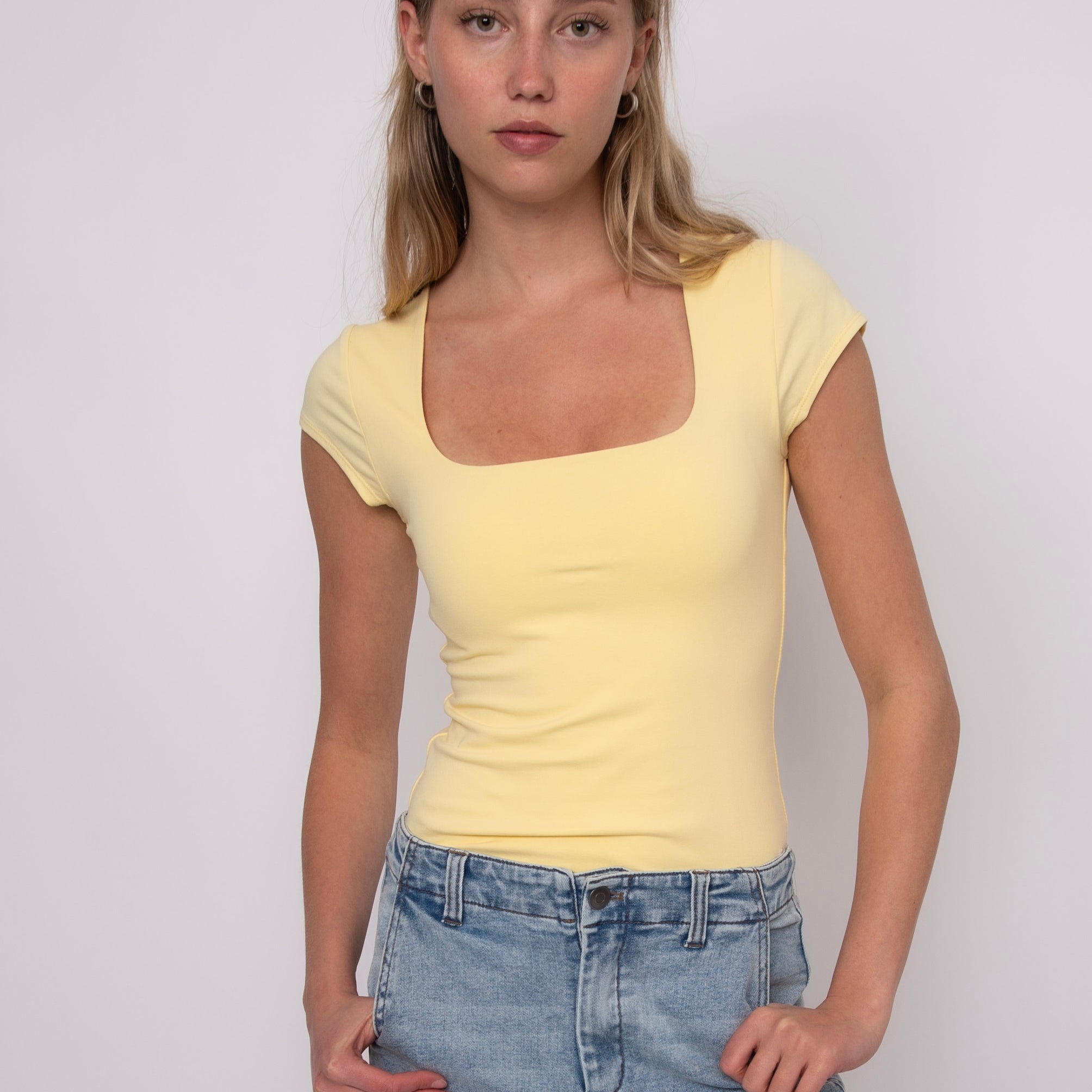 COTTON CORE SHAYLA CAP SLEEVE TEE - DOUBLE CREAM