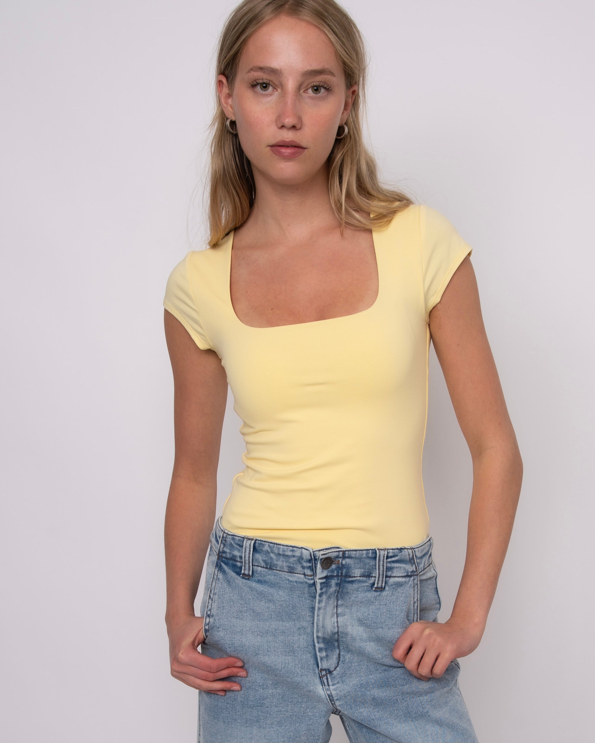 COTTON CORE SHAYLA CAP SLEEVE TEE - DOUBLE CREAM