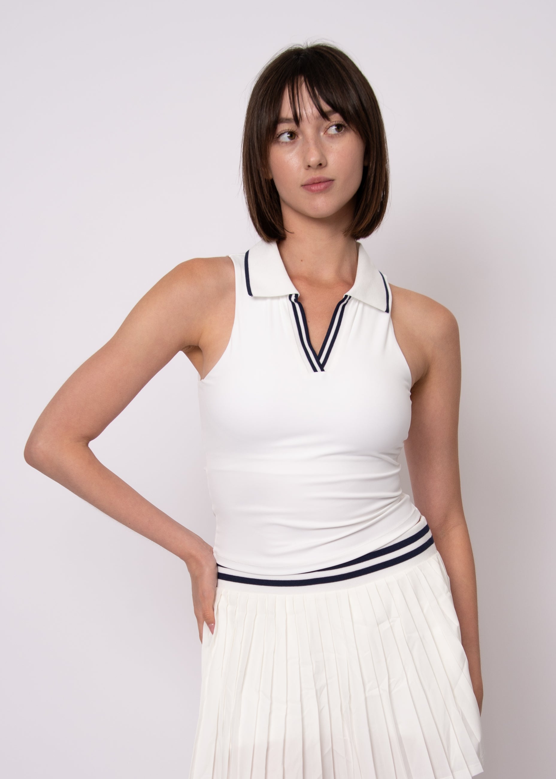 MELODIE BUILT IN SPORT BRA TANK - WHITE