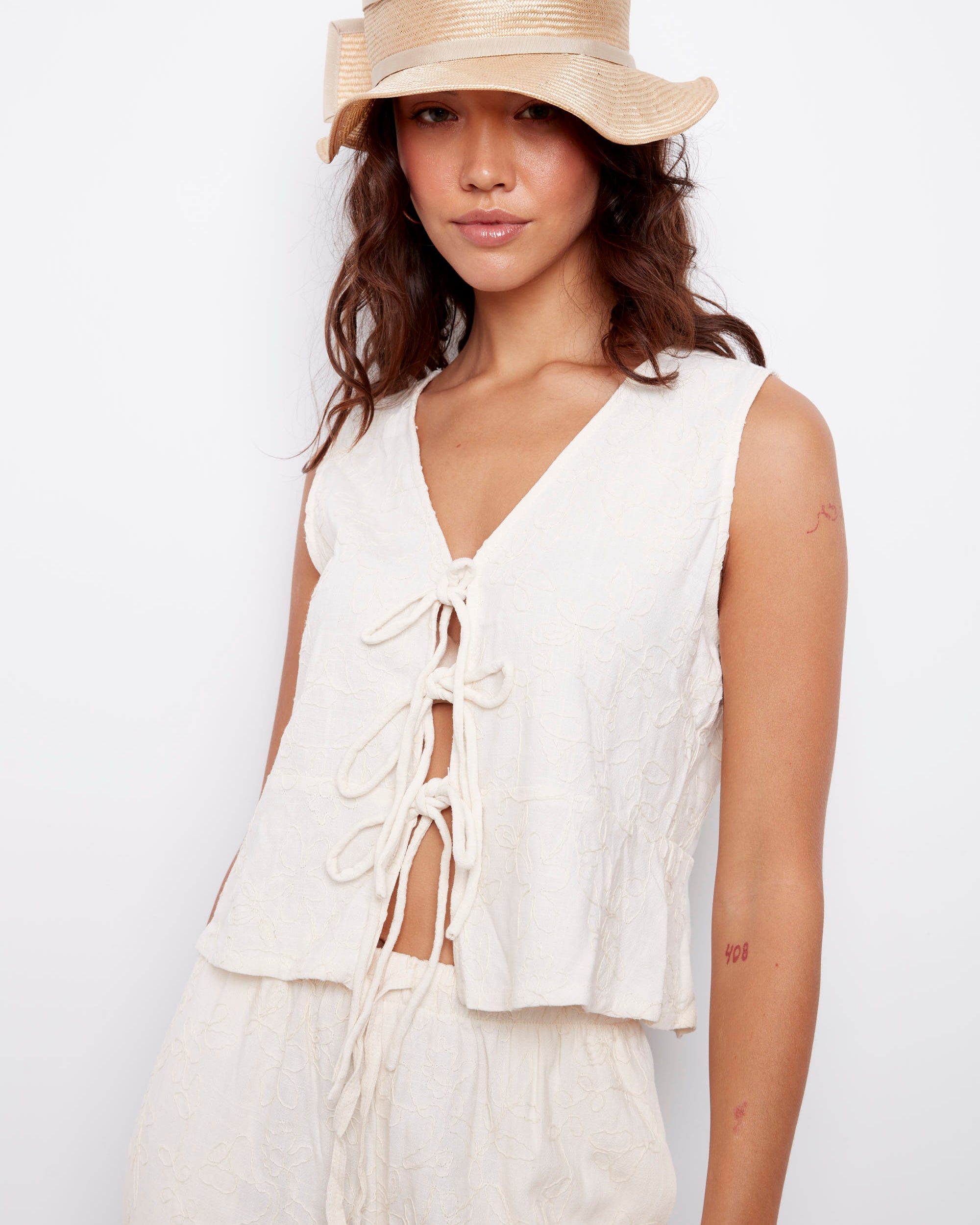 LORA TIE FRONT LINEN TANK - NATURAL