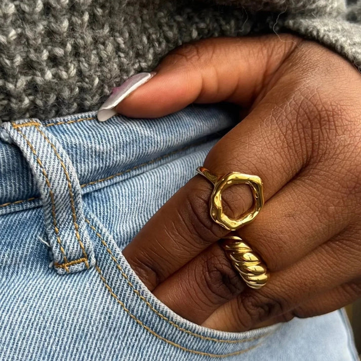 SUNNY SUNDAY BLOSSOM RING - GOLD