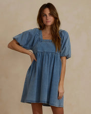 RYLEE + CRU GRETTA BABYDOLL DRESS - LIGHT WASHED DENIM