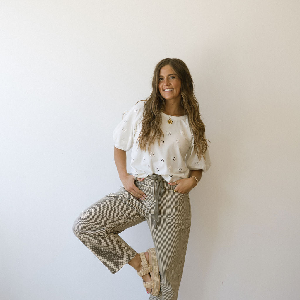 STRIPED PRINTED BARREL JEANS - OLIVE