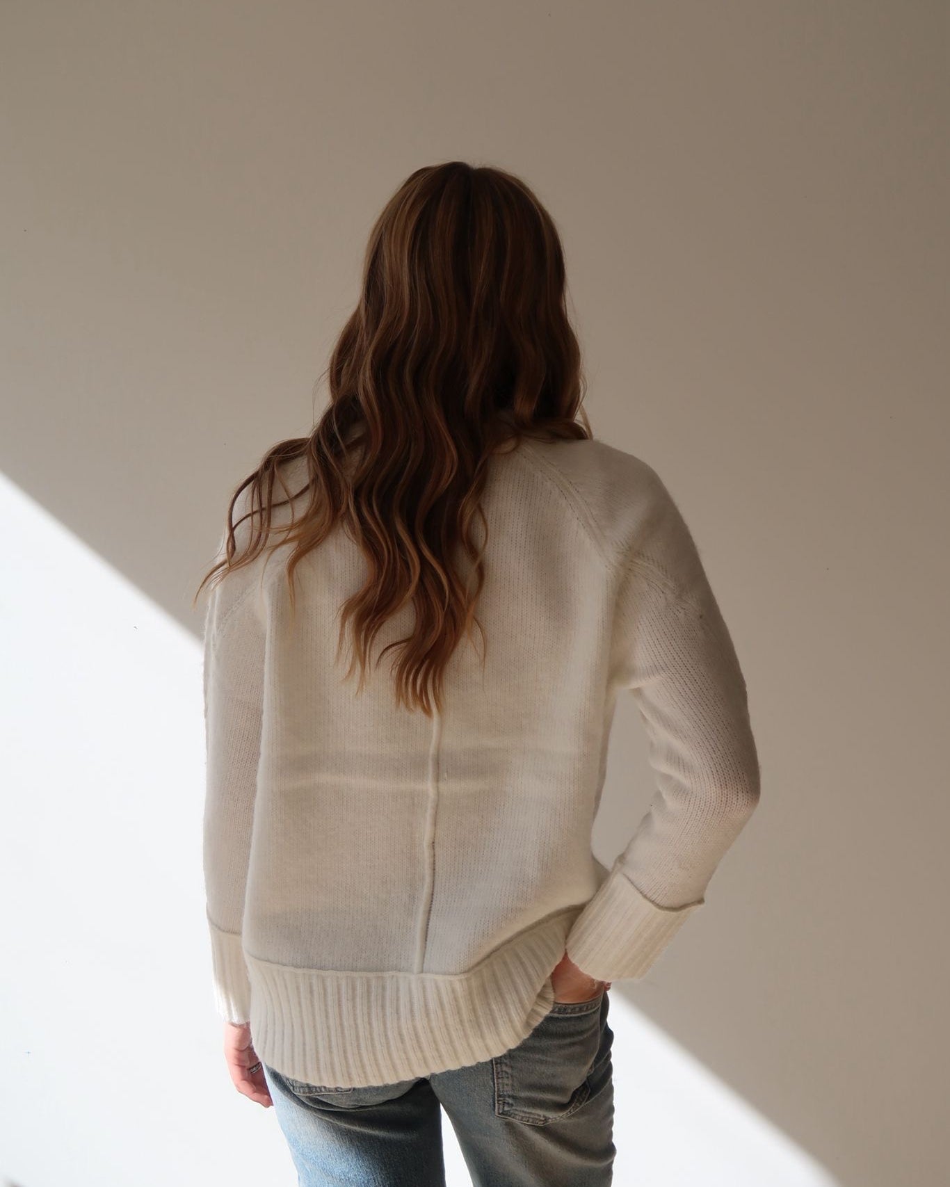 RD ARIADNE LONG RAGLAN SLEEVE SWEATER - WINTER WHITE