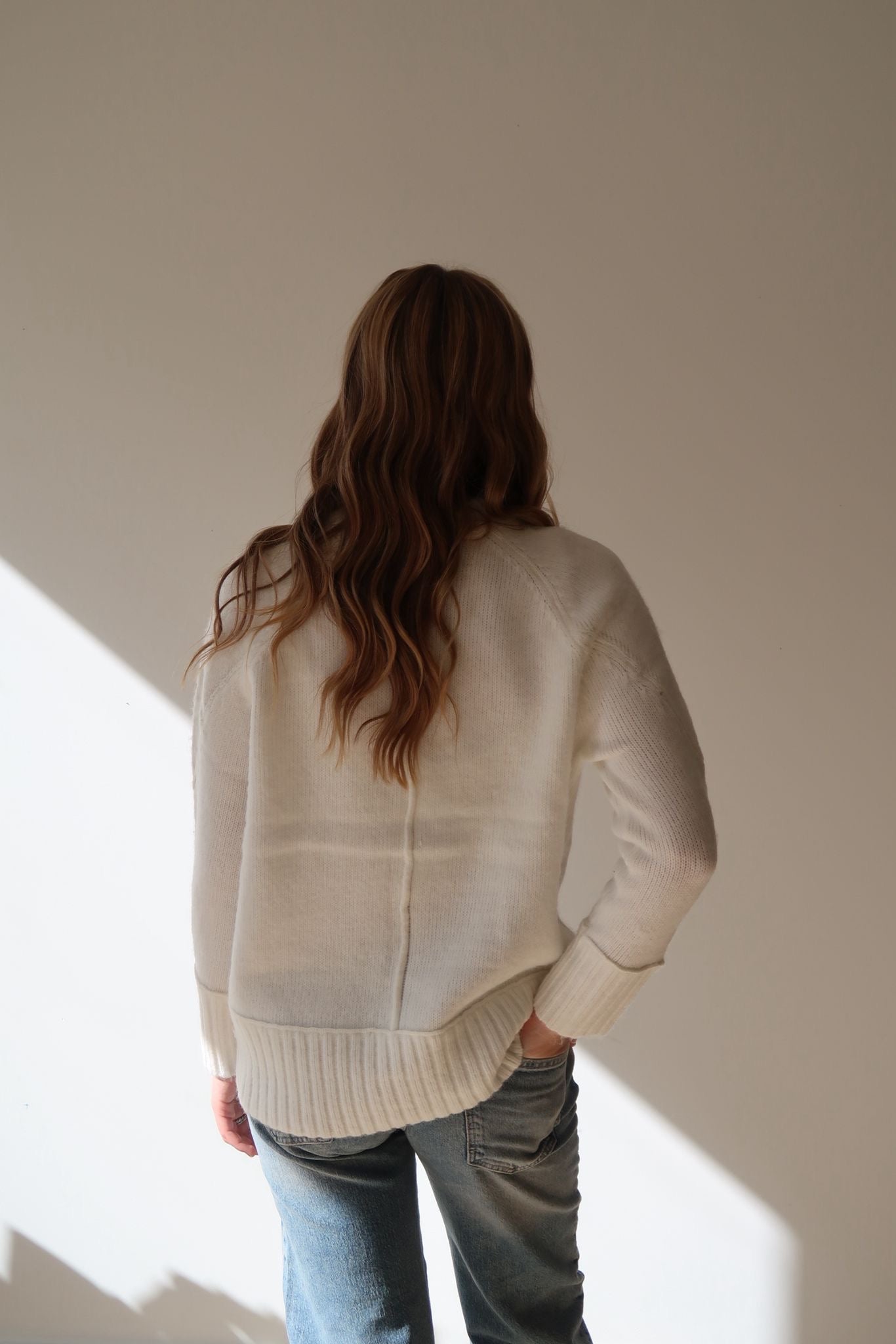 RD ARIADNE LONG RAGLAN SLEEVE SWEATER - WINTER WHITE