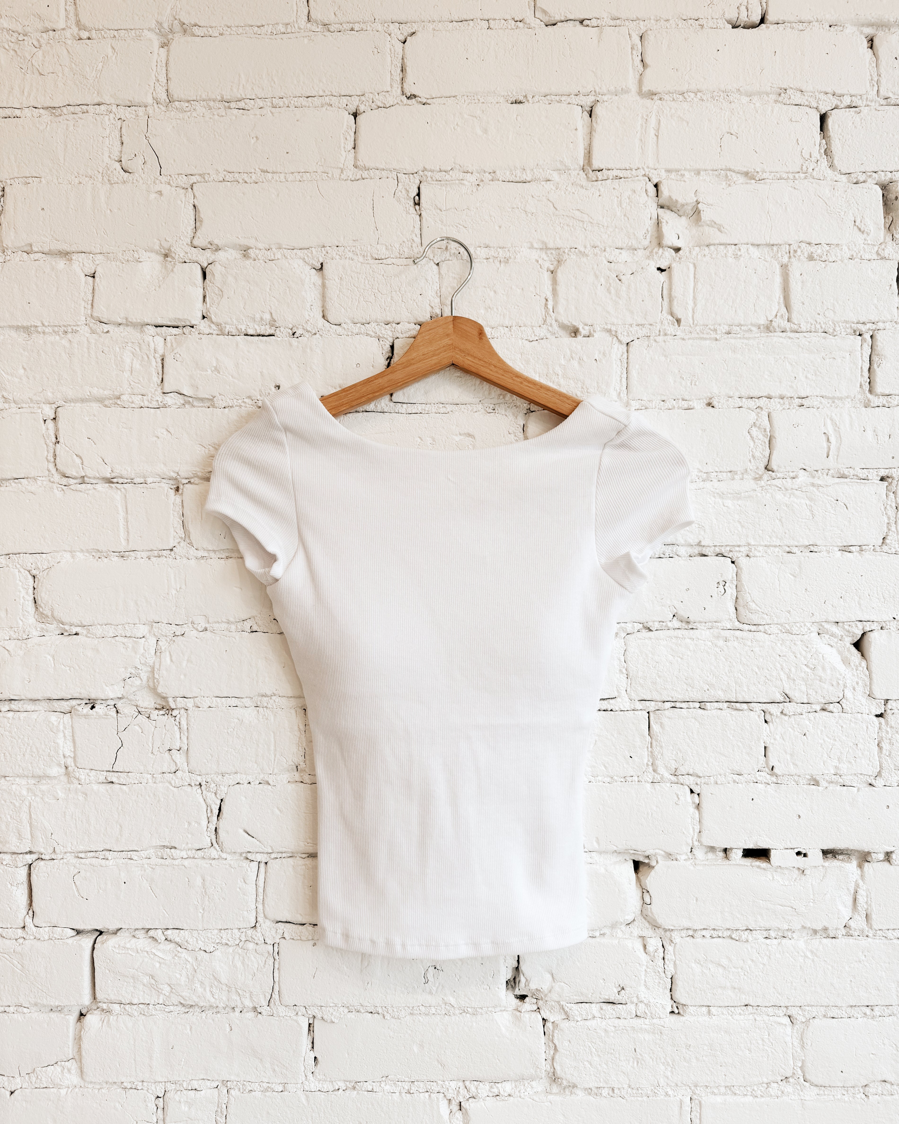COTTON CORE BRIDA RIBBED LOW BACK TEE - WHITE