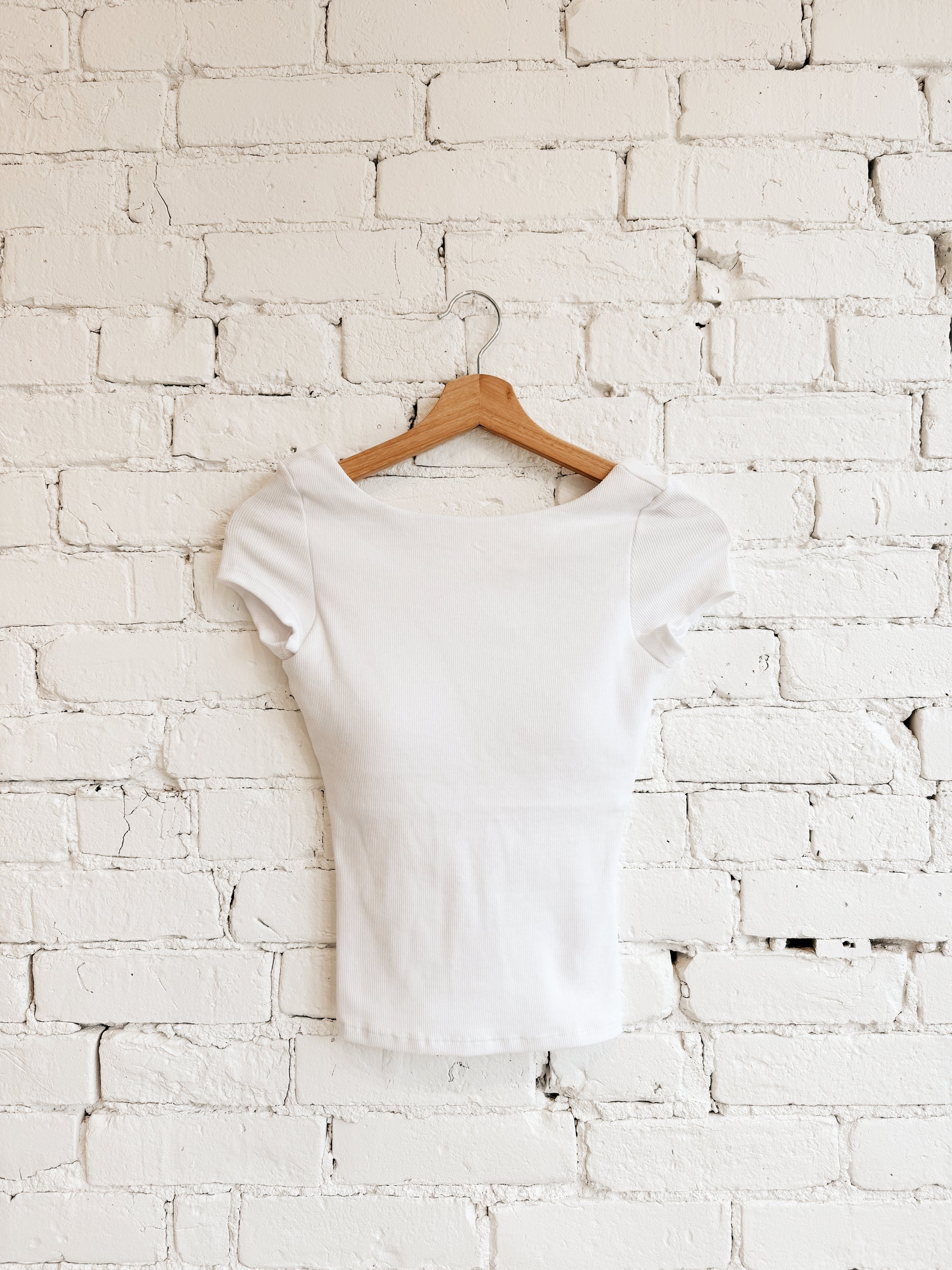 COTTON CORE BRIDA RIBBED LOW BACK TEE - WHITE