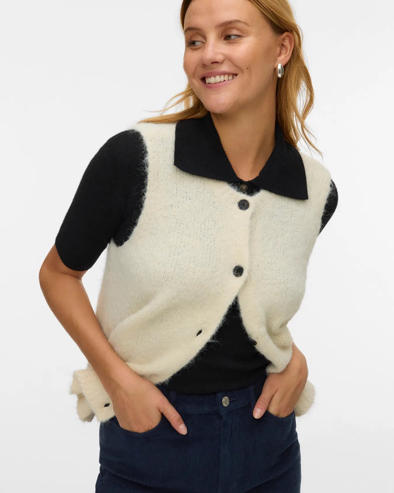 VM NOVAH O NECK BUTTON VEST - BIRCH