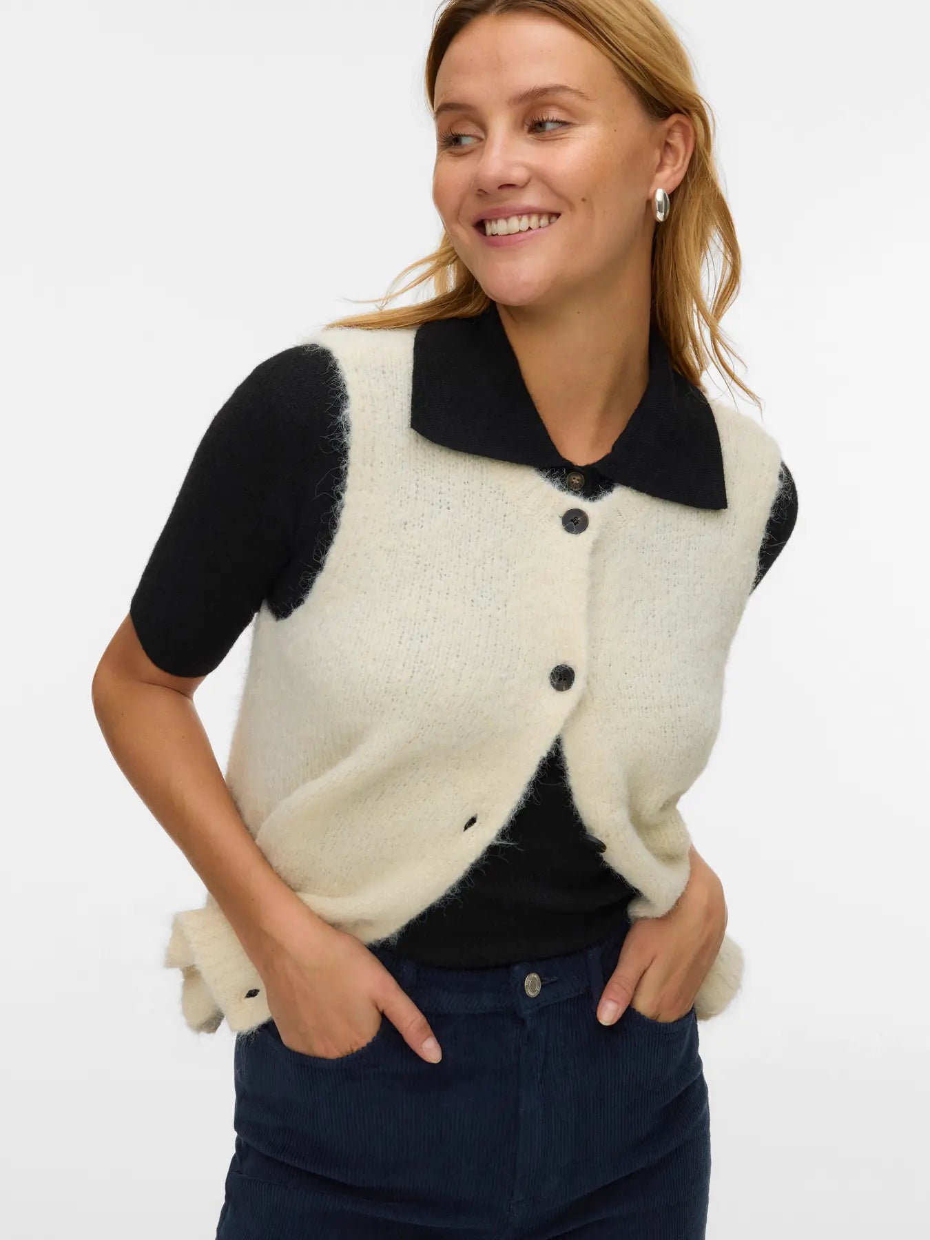 VM NOVAH O NECK BUTTON VEST - BIRCH