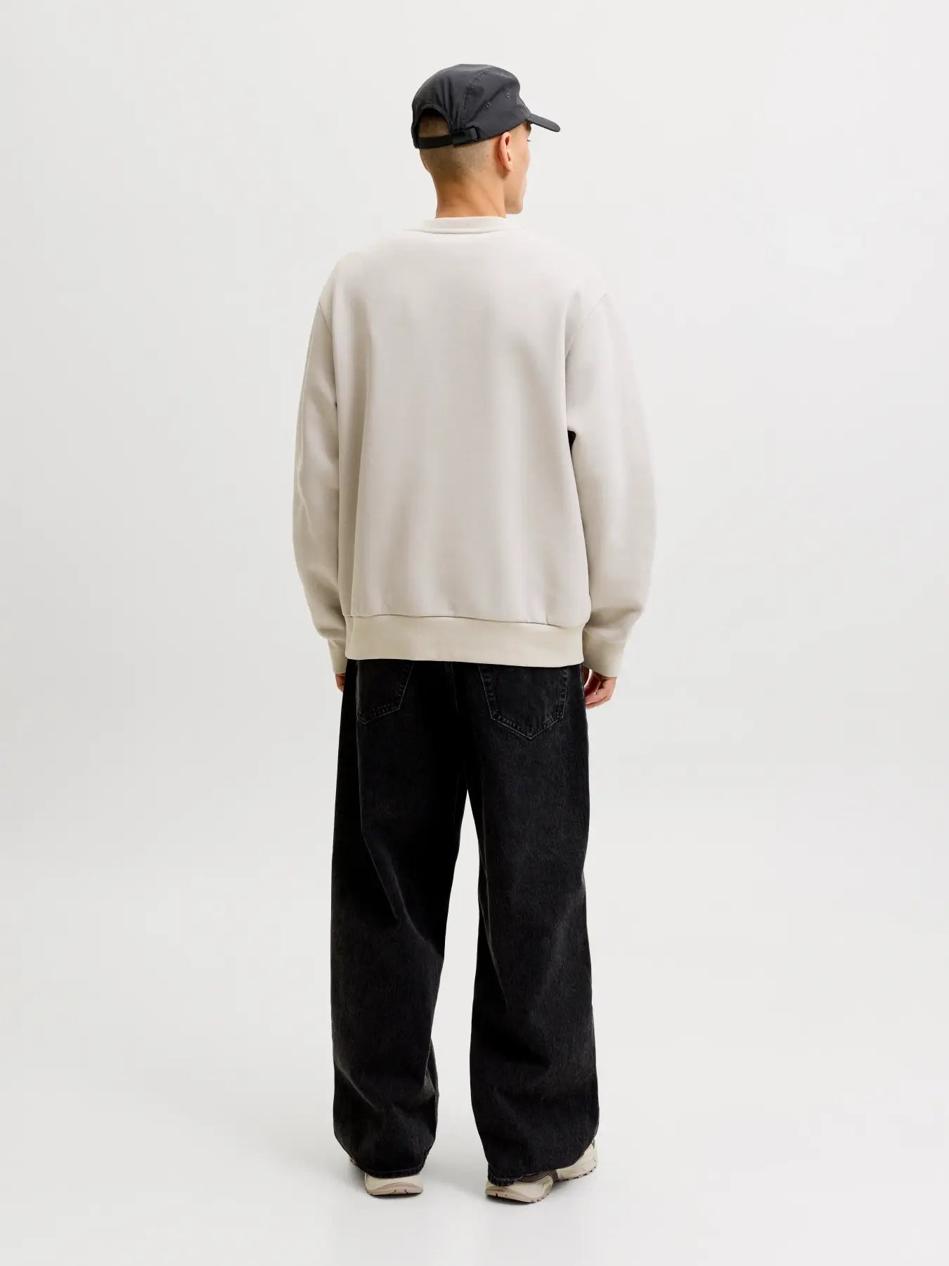 JJ CLUB BRANDING SWEATSHIRT - DOVE