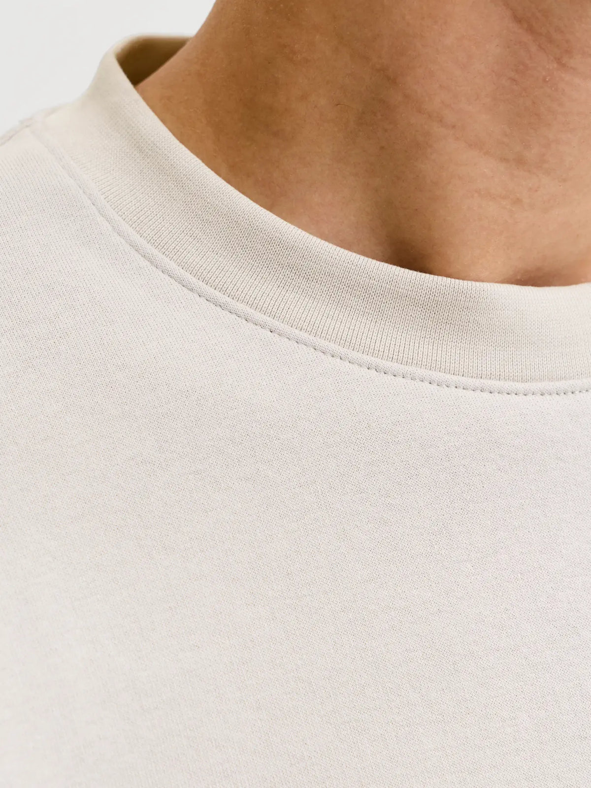 JJ CLUB BRANDING SWEATSHIRT - DOVE