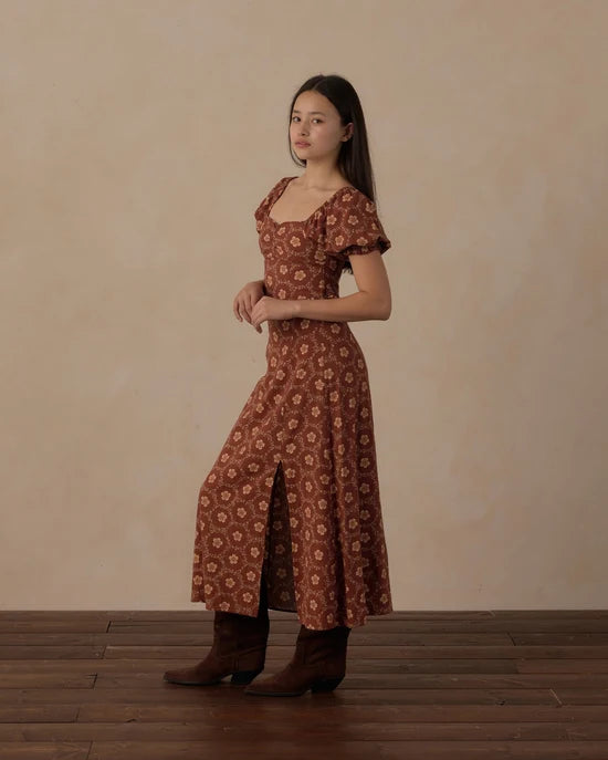 RYLEE + CRU TEEN MIDI SKIRT - BRICK DAISIES