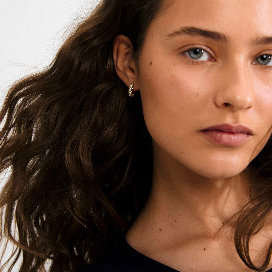 *PRE ORDER* PILGRIM TATUM SMALL HOOP EARRINGS -GOLD