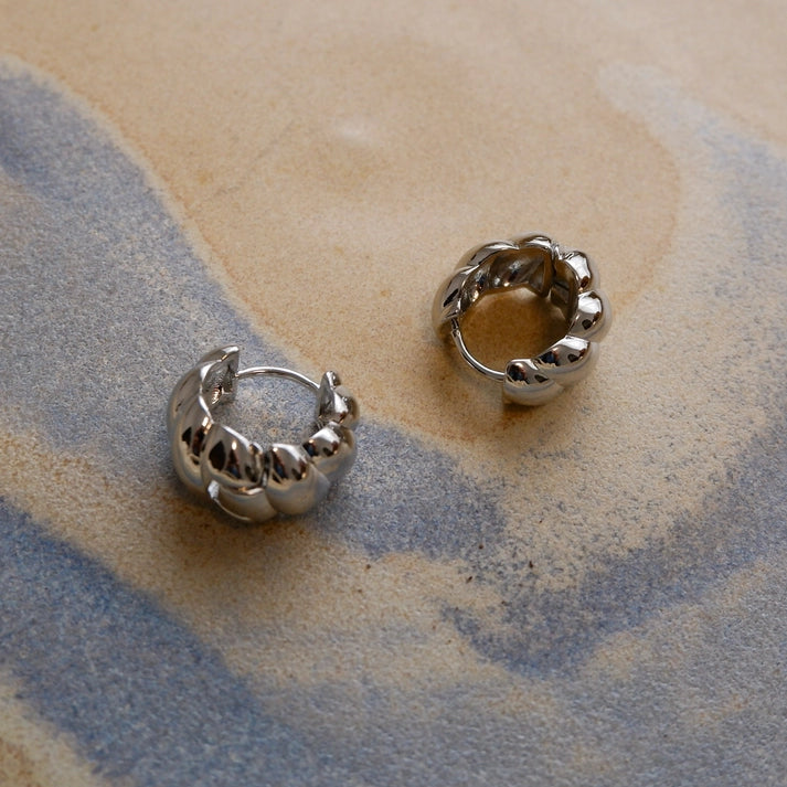 ARYA THICK TWISTED HOOPS - SILVER