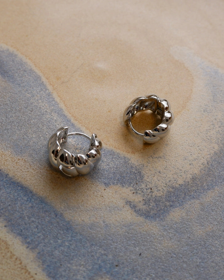 ARYA THICK TWISTED HOOPS - SILVER