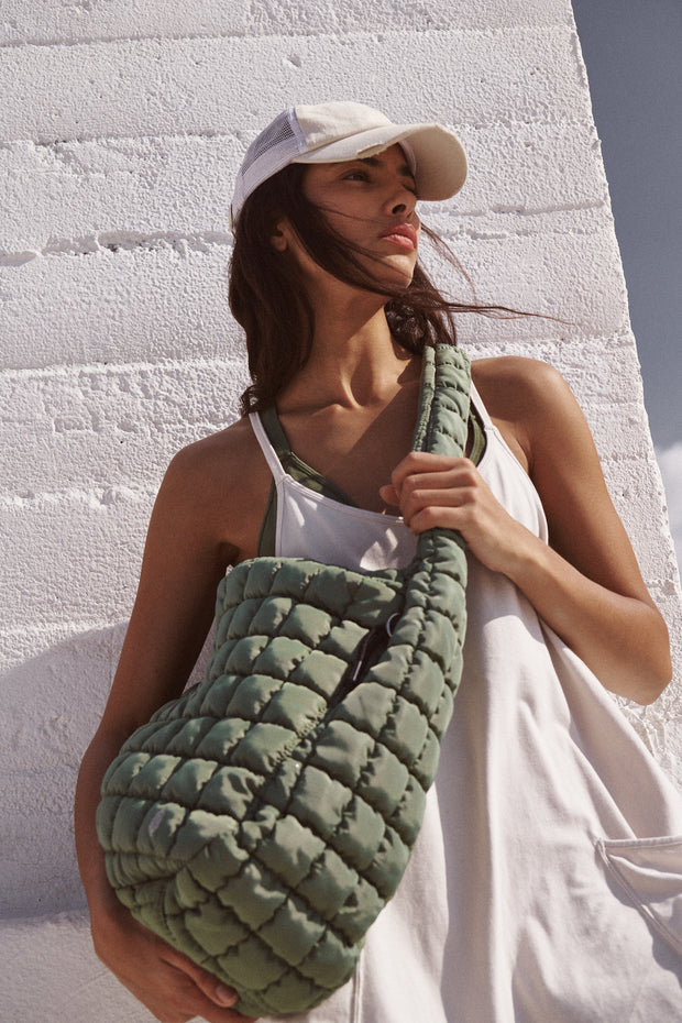 FREE PEOPLE MOVEMENT QUILTED CARR BAG - WASHED SAGE