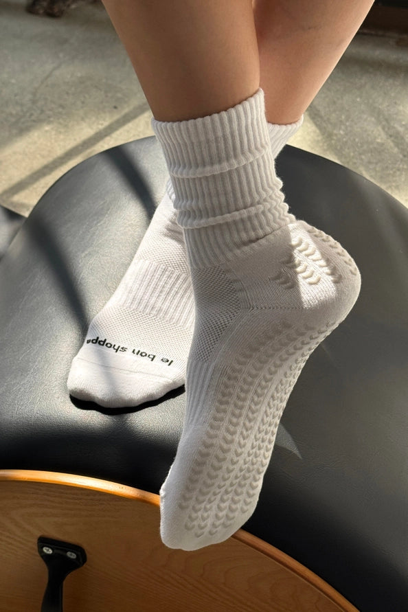 LE BON SHOPPE GYM GRIP SOCKS - WHITE