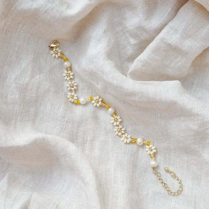 OAK + EVE GOLD FILLED DAISY BRACELET - BUTTERCUP