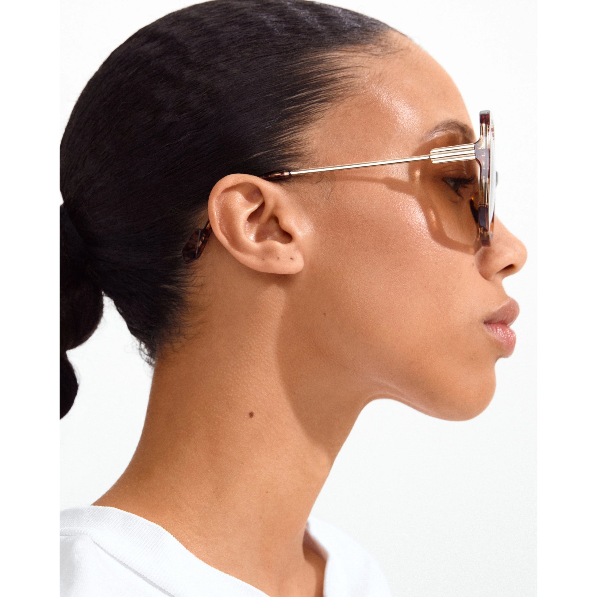 PILGRIM ALIET SUNGLASSES - BLACK GOLD