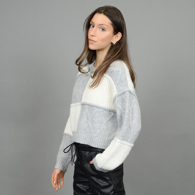 VYLA COLOUR BLACK SWEATER - GREY