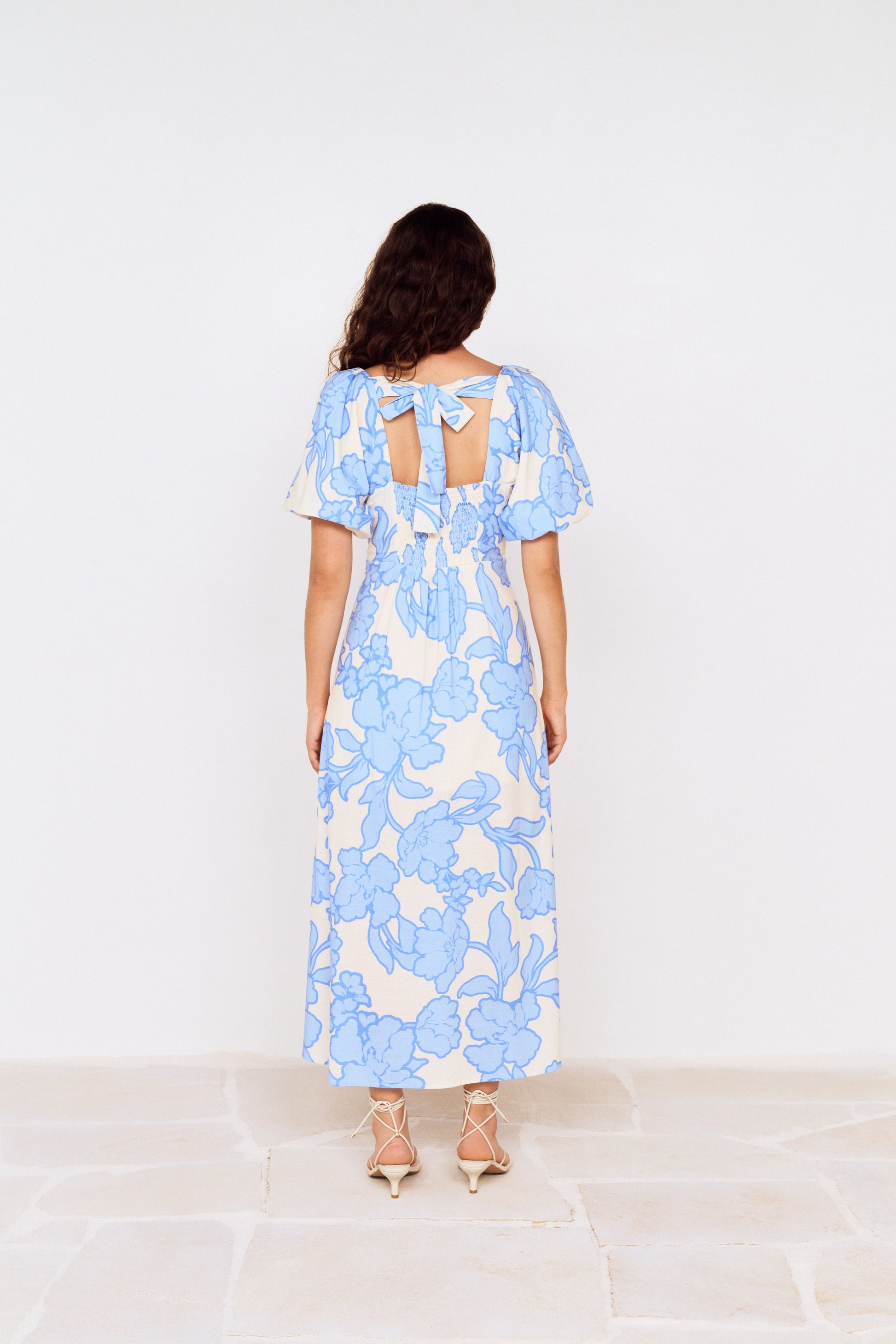 MP ALESSIA SLEEVED MIDI DRESS - BLUE FLORAL