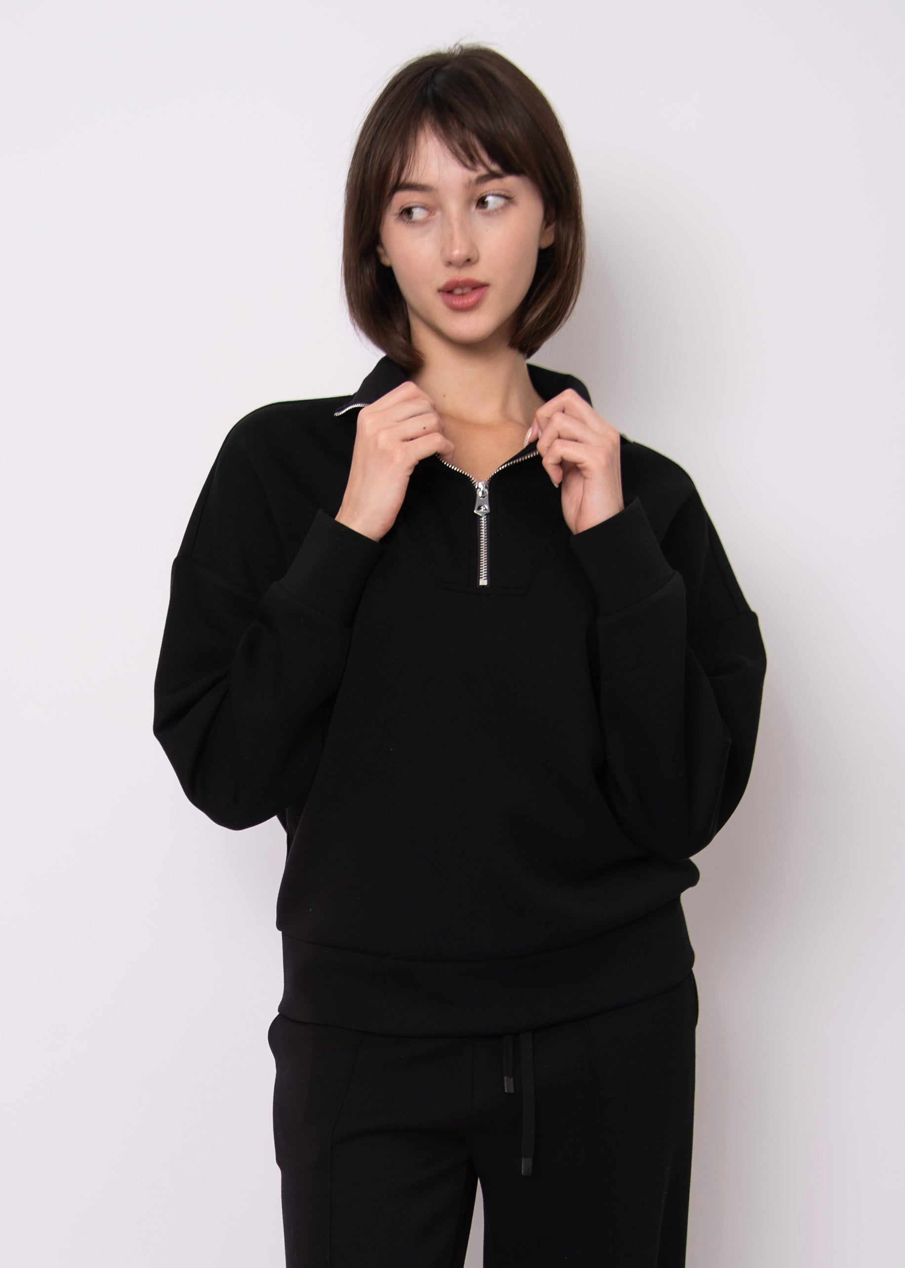SEANNI SOFT KNIT HALF ZIP PULLOVER - BLACK