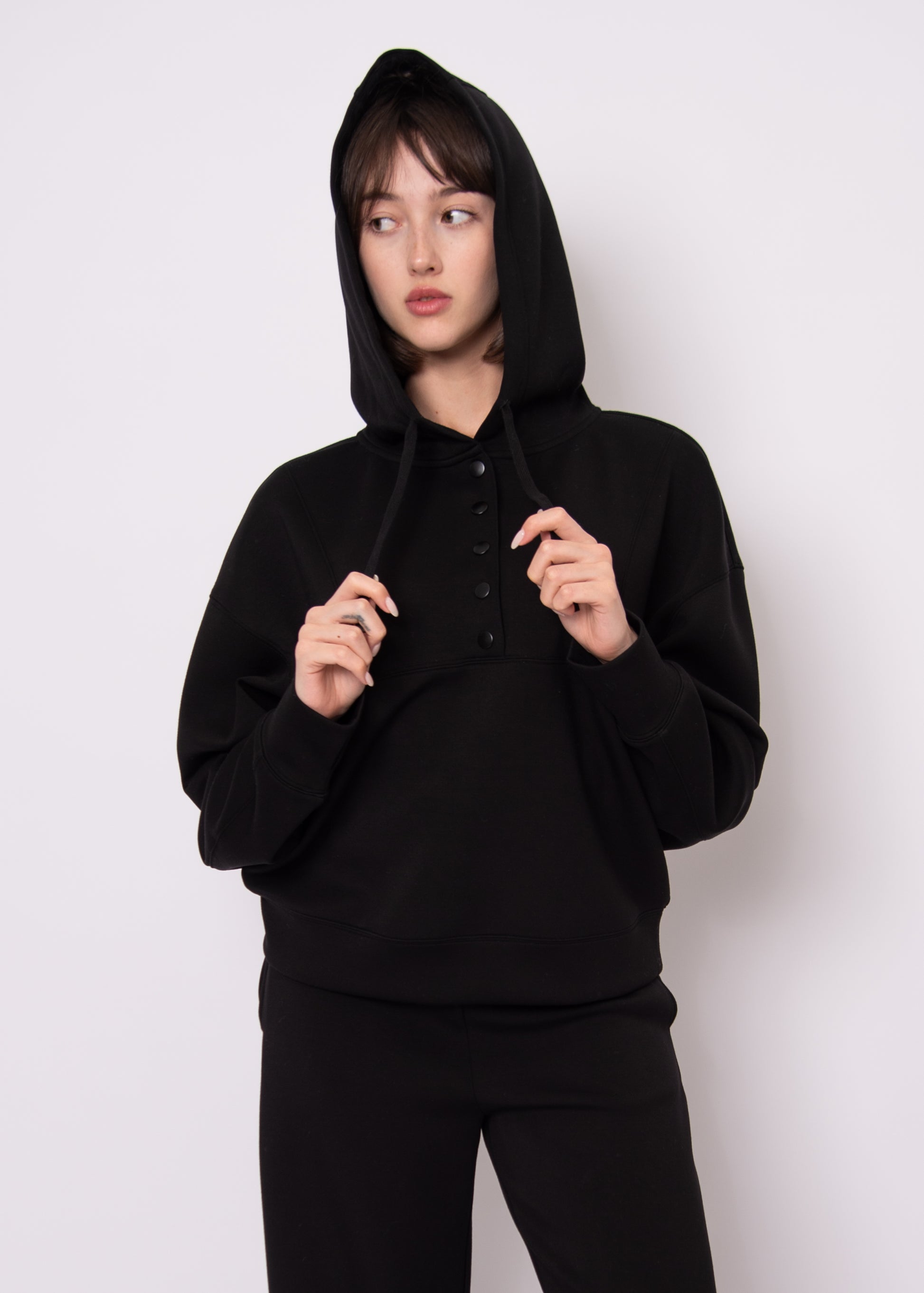 SALLIE SOFT KNIT SNAP FRONT HOODIE - BLACK